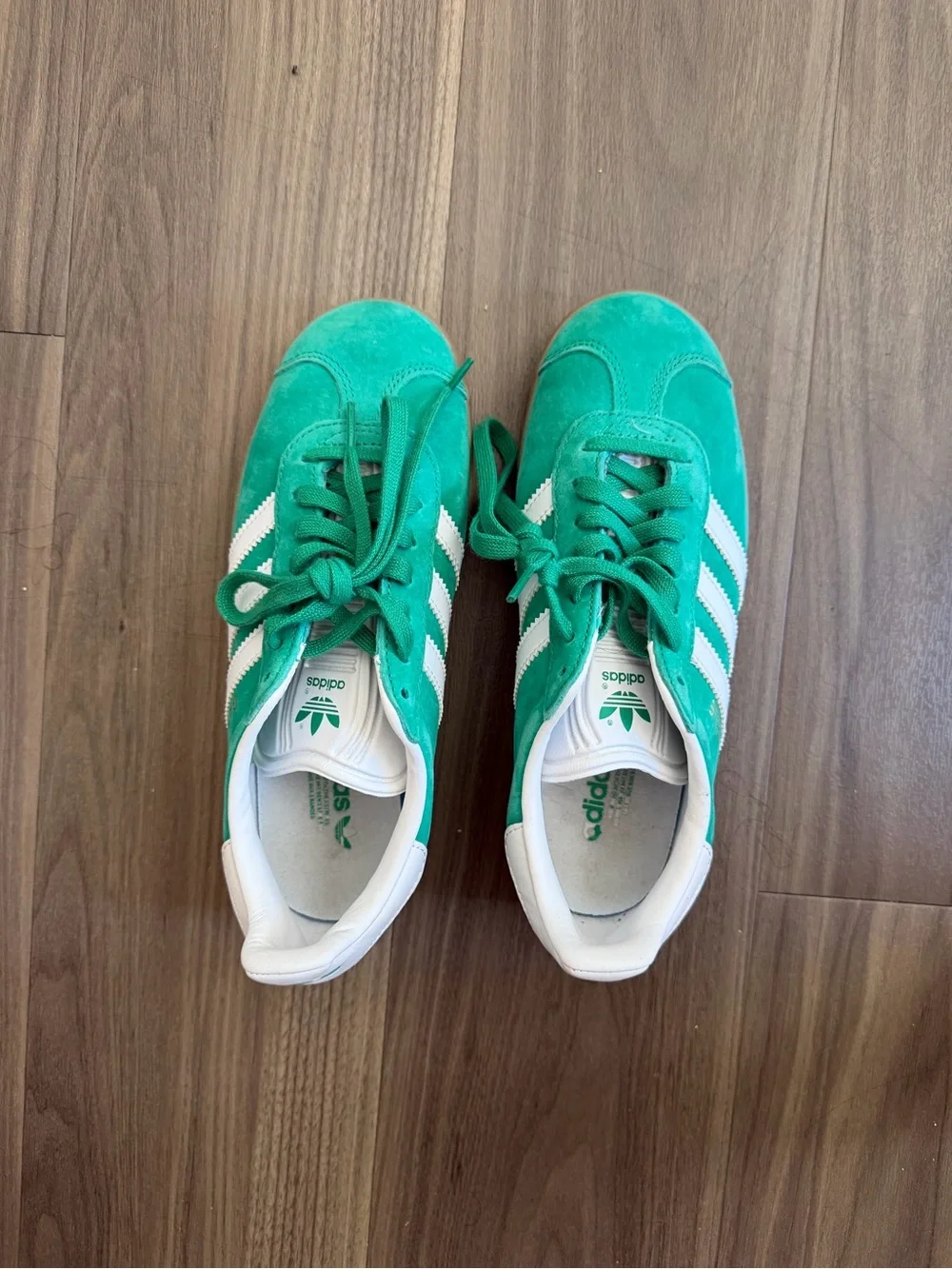 adidas Originals Gazelle Green Suede Gum Sole Sneakers Youth 4.5 / Women’s 6